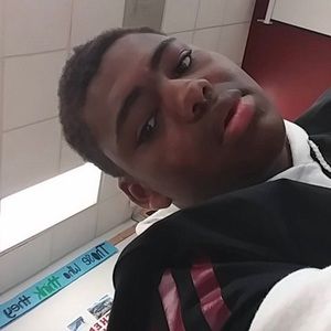 Meet your Posher, Junnie